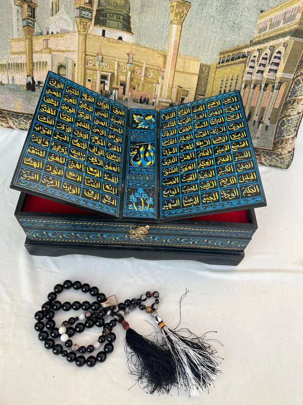 Wooden Quran Holder – Exquisite Handcrafted Art
