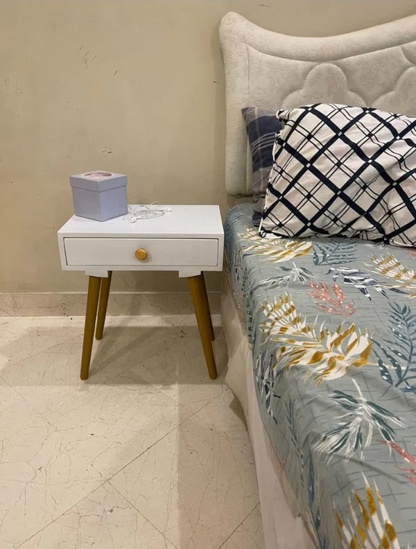 Decor Therapy Mid Century 1-Drawer Wood Side Accent Table ( White )